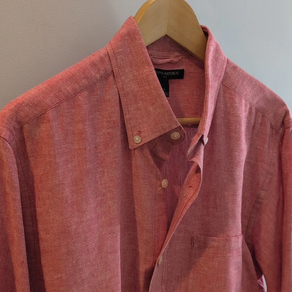 Banana Republic Men's L Regular Fit Linen- Cotton Button Down Long Sleeve Shirt